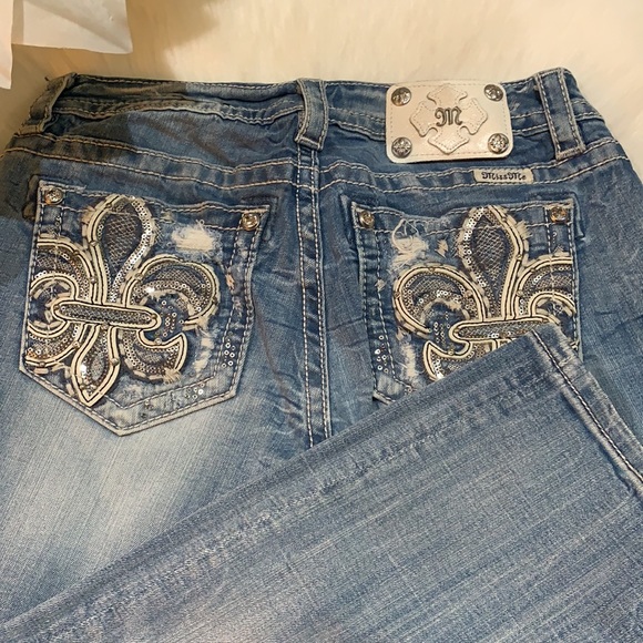 🌸Miss Me size 28 standard crop used in excellent condition - Picture 12 of 16